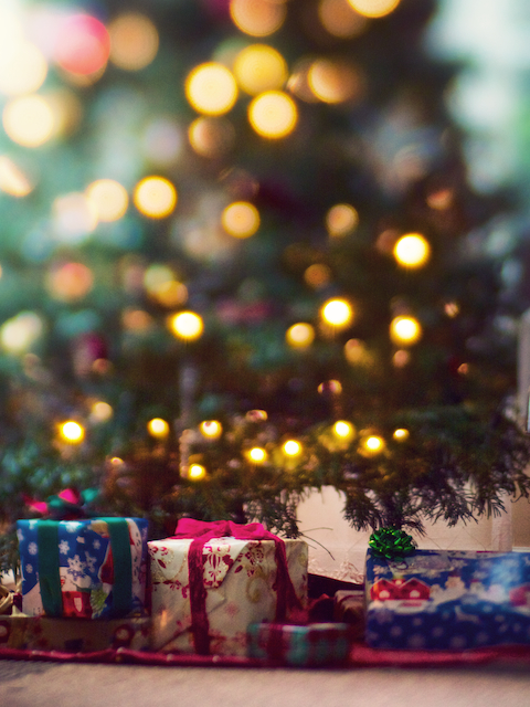 bokeh under the christmas tree