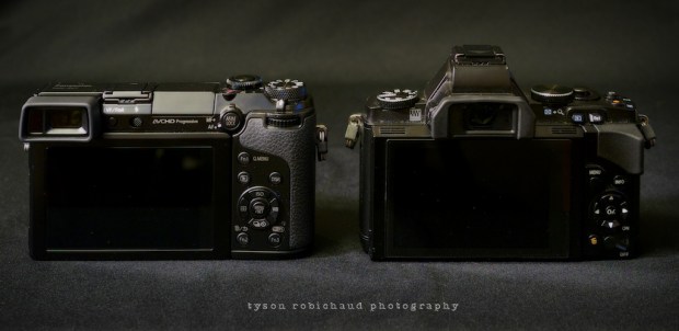 GX7 vs EM5 from the back