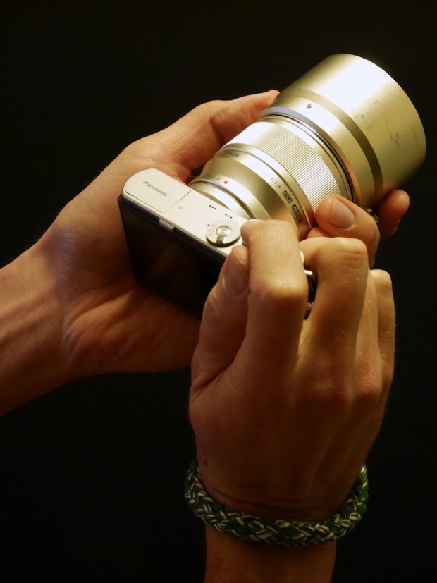 Panasonic Lumix GM1 and Olympus M.Zuiko 75mm f/1.8 with hood